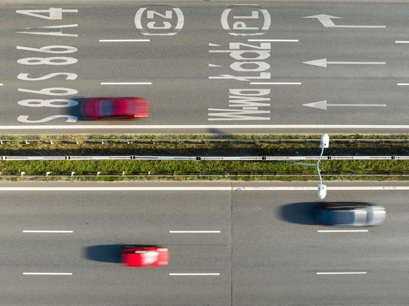 Samochody na autostradzie