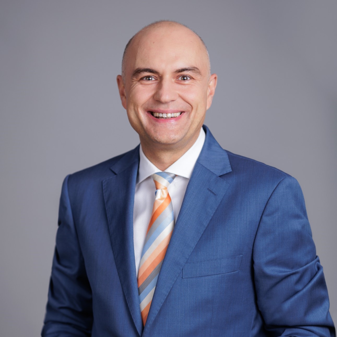 Zdjęcie agenta Pallada Ubezpieczenia -  Paweł Kmieć