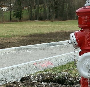 hydrant-248485-1920-1800x644-c