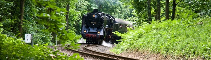 steam-train-314880-1800x644-c