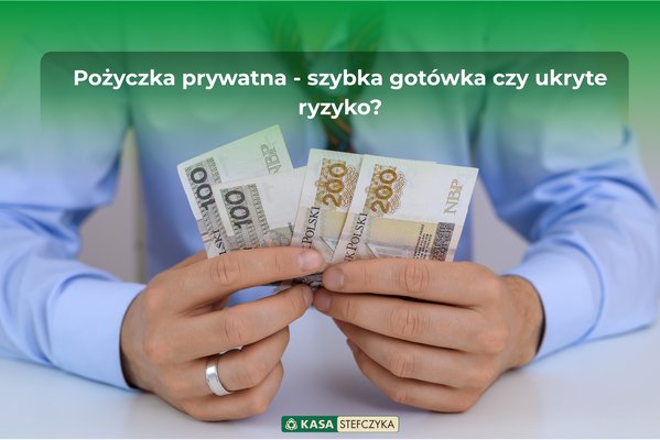 Osoba trzyma w dłoniach polskie banknoty, ilustrując temat pożyczki prywatnej i szybkiej gotówki